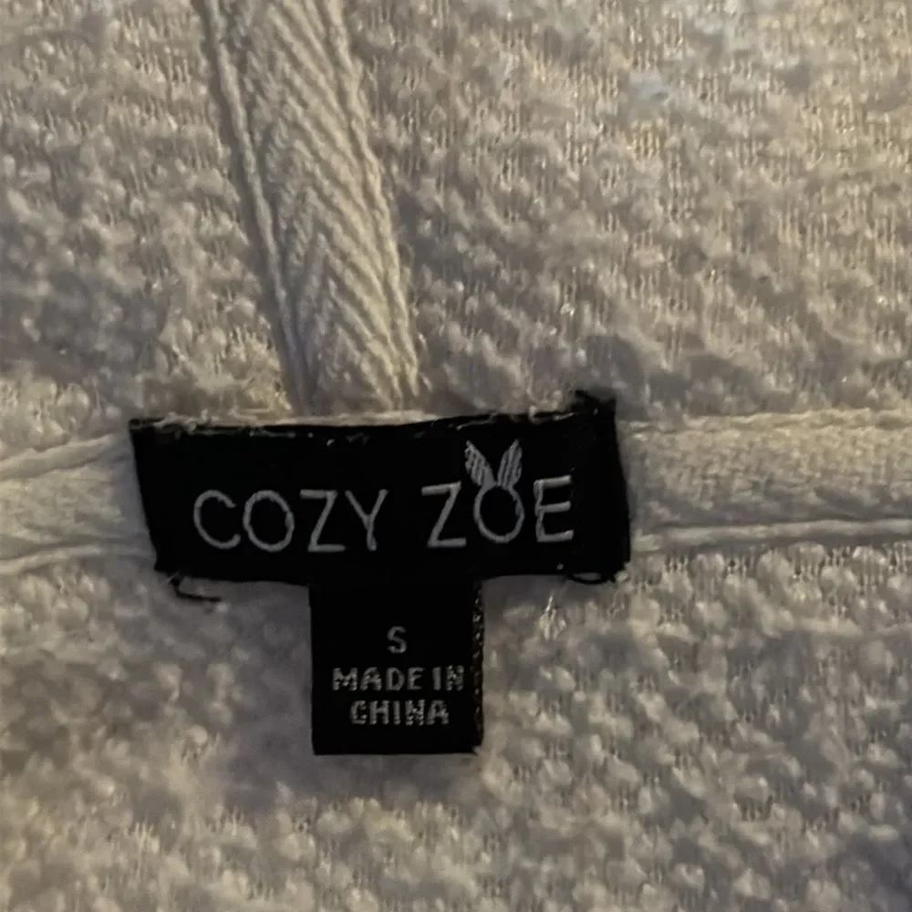 Cozy Zoe White Faux Fur Pullover Hoodie Size Small Women’s Cozy Winter Top